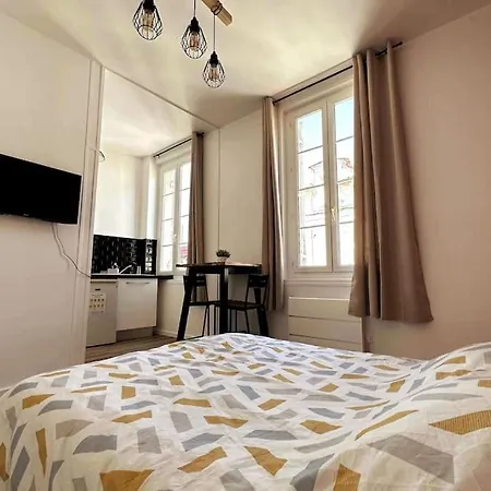 Les Arches * Saintes